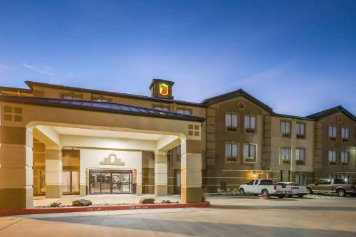 Port Arthur Hotel | Super 8 by Wyndham Port Arthur/Nederland Area