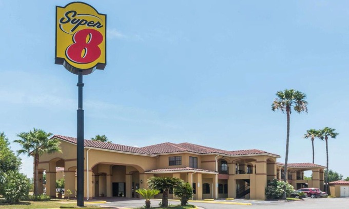 Weslaco Hotel | Super 8 by Wyndham Weslaco