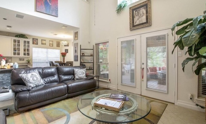 North San Antonio - SAT House | Super Clean & Close To Everything!