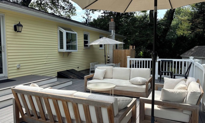 Narragansett House | Super Clean Updated 4 bedroom 2 bathroom house with Central AC in Narragansett