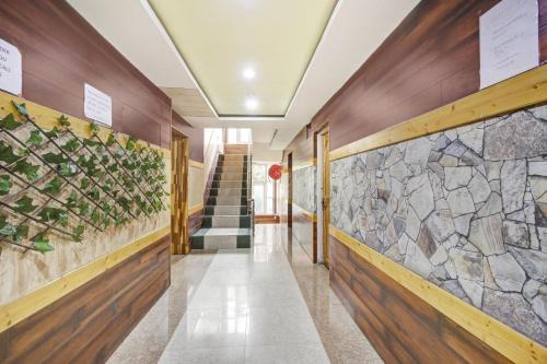 Rajbagh Hotel | Super Collection O Rajbagh