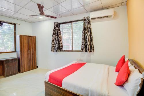 J B Nagar Hotel | Super Hotel O Anjali Hotel