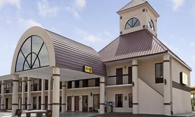 Rowland Hotel | Super Inn