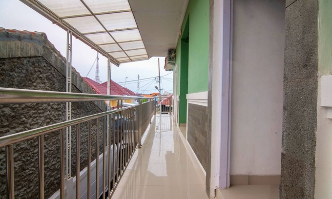 Tegal Hotel | Super OYO 2808 D'residence Syariah