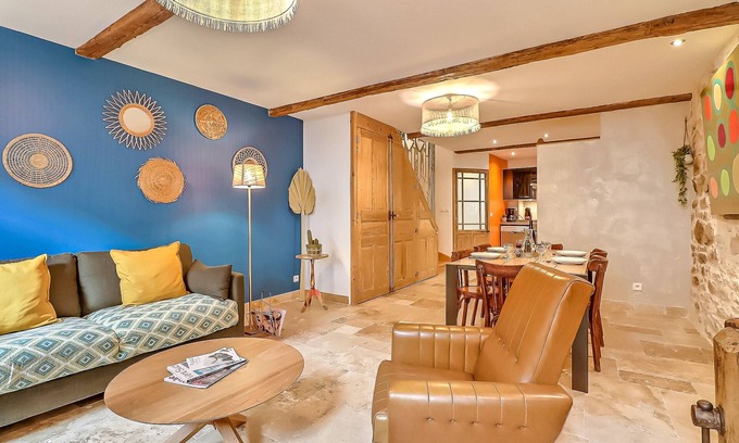 Nimes City Centre Apartment | Superb apartment ideally located in the city center with Clim (6 pers, 80m²)