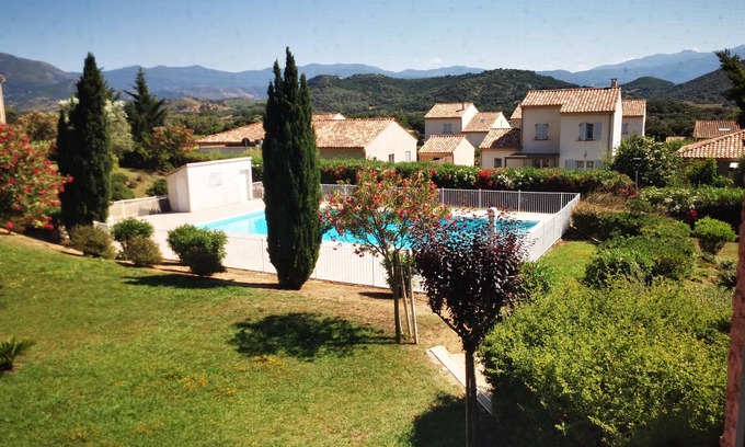 Oletta Apartment | Superb apartment, in residence with swimming pool, 5 min from st florent.