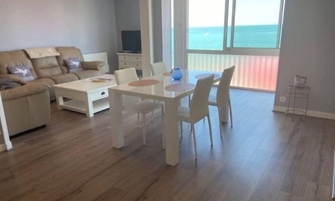 Fecamp Apartment | Superb apartment with panoramic sea-cliff view