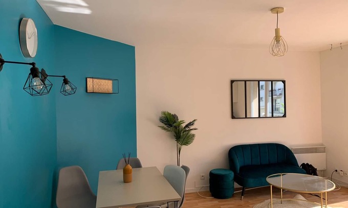 Cergy Apartment | Superb bright apartment 2 minutes from Cergy station