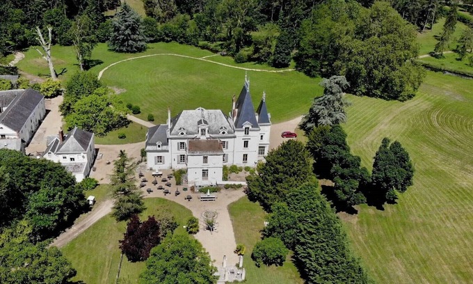 Brain-sur-Allonnes Other | Superb Chateau in the beautiful Loire Valley, near Saumur