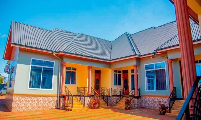 Moshi Cottage | Superb cottage with AC in lively Moshi