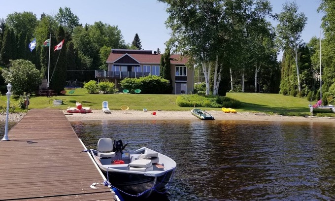 Alma House | Superb luxury property with private beach