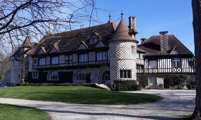 Les Chapelles-Bourbon House | Superb manor house 15 minutes from Disneyland and 45 minutes from Paris