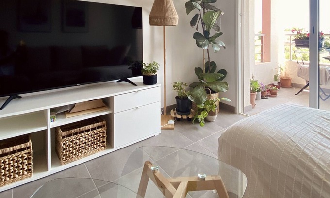 Folelli Apartment | Superb new T2. Very close to the beach! For 2 to 4 people.