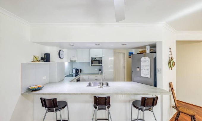 Alexandra Headland Villa | Superb townhouse in Alexandra Headland