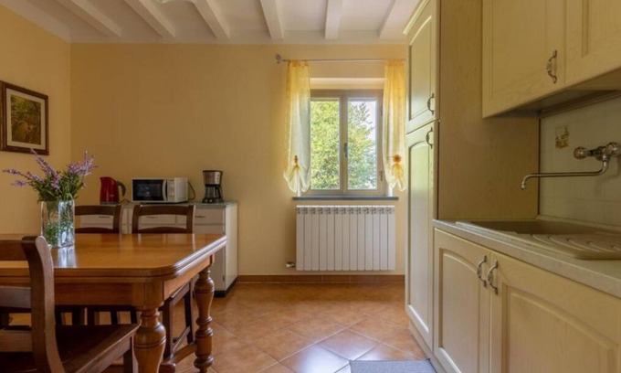 Lorenzana House | Superb "Tuscan" style cottage dominates a magical landscape, welcomes families.