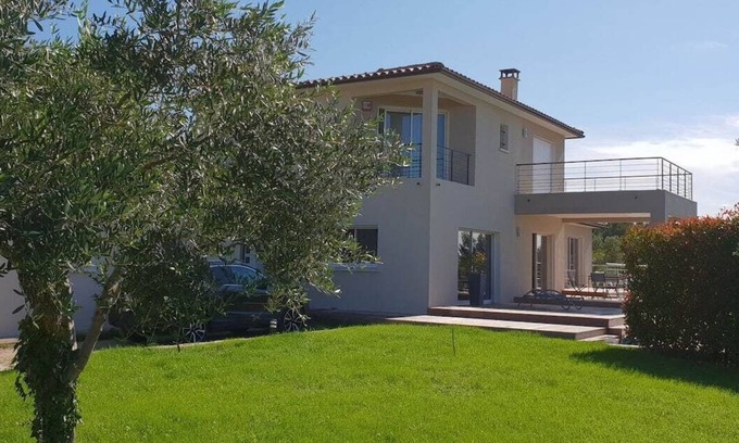 Caveirac House | Superb villa with private pool, south-facing, quiet, ideally located