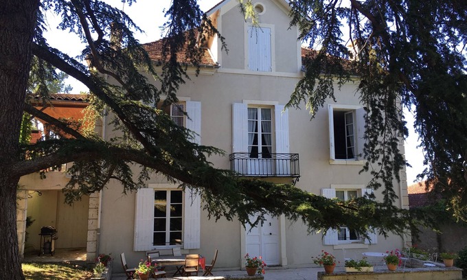 Montpezat House | Superbe Maison de Caractère Avec Piscine sur 7 Hectares de Terrain