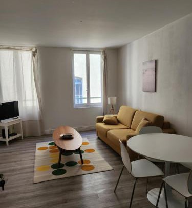 Les Grands Carmes Apartment | SUPERBE STUDiO LE PANIER