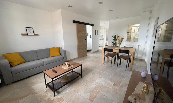 Ozoir-la-Ferriere Apartment | Superbe T3 proche Paris & Disneyland