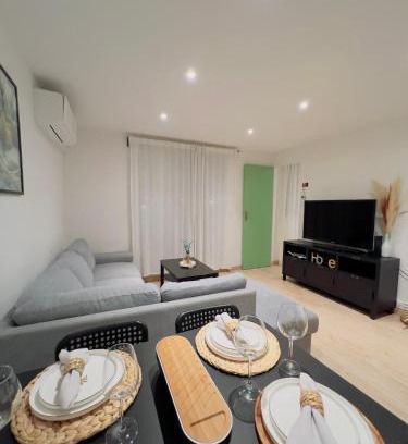 Baille Apartment | Superbe T3 séjour Marseille Clim 2 balcons Timone