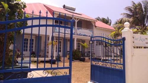 Terre-de-Haut House | Sur L'Anse