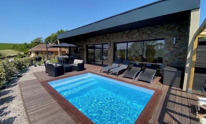 Widehem House | Sur la Côte D'opale, Maison Familiale 4/6 Personnes, Piscine Privée Chauffée
