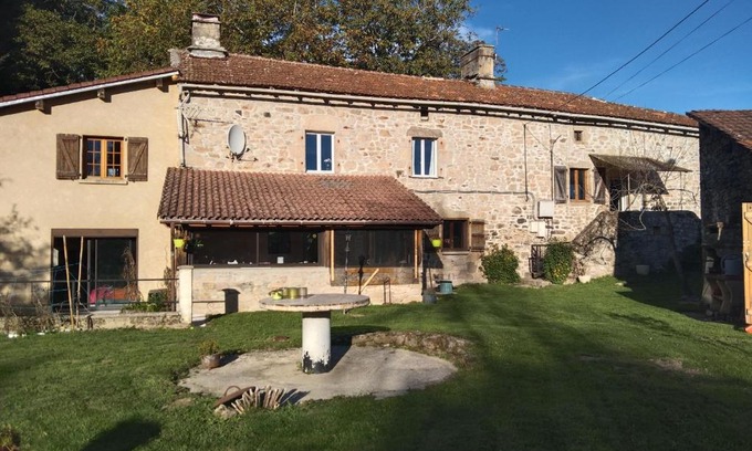 Sousceyrac Apartment | Sur la Colline