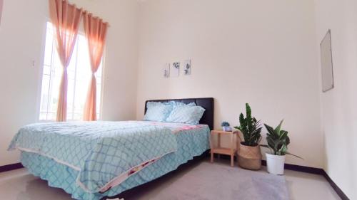 Surabaya Bed & Breakfast | Surabaya Homey near ITS