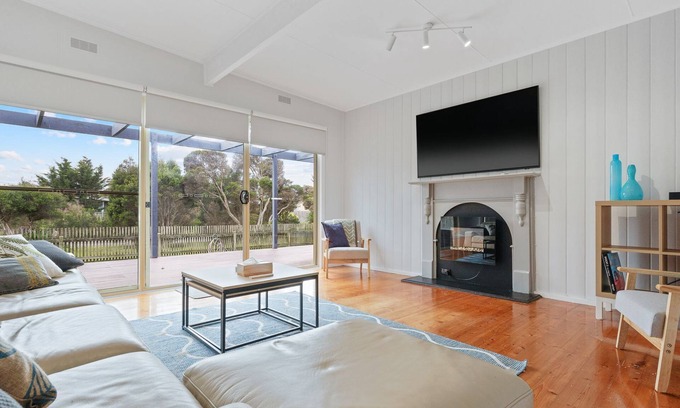 Surf Beach House | Surf Beach Retreat in Surf Beach