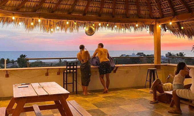 Los Tamarindos House | SurfNest Tamarindos
