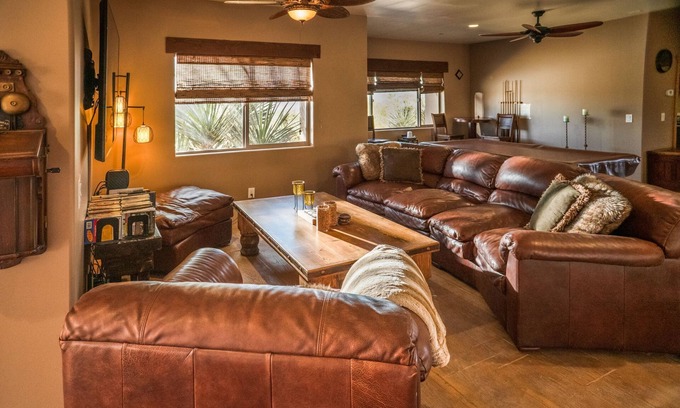 Joshua Tree House | Surrounded by gorgeous natural desert landscape. Jacuzzi spa. Amazing views.