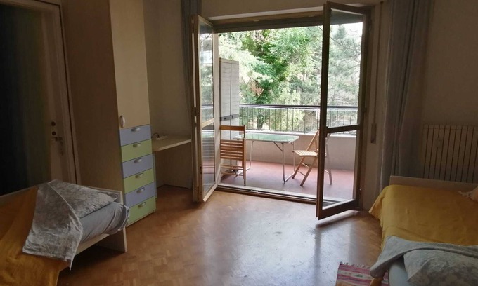 San Giovanni-Chiadino-Rozzol Bed & Breakfast | Surrounded by greenery, just minutes from downtown, apartment with balcony