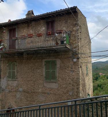 Orvinio Apartment | SURSUM CORDA private house