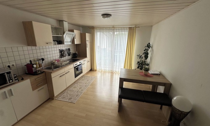 Waldgirmes Apartment | Susi's Apartment - 60m2 for 2 persons, quiet location and handicapped accessible