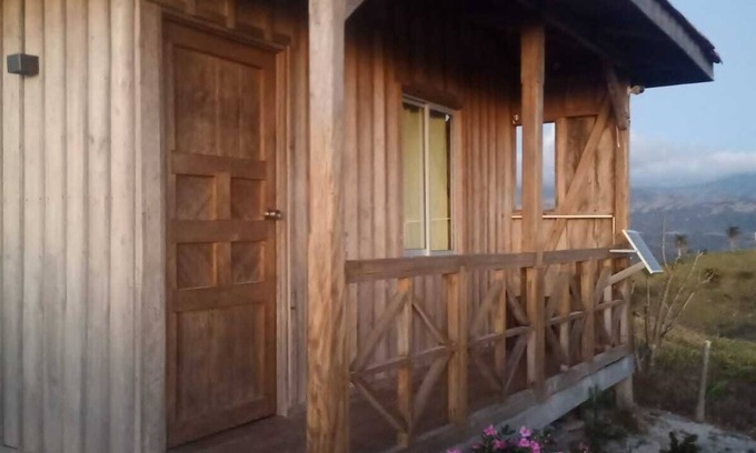 Cerro Plano Cabin | Sustainable Solar House, Ultra-low Carbon Footprint, pet-friendly!