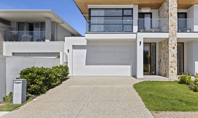 Henley Beach South House | Swainson on Lexington