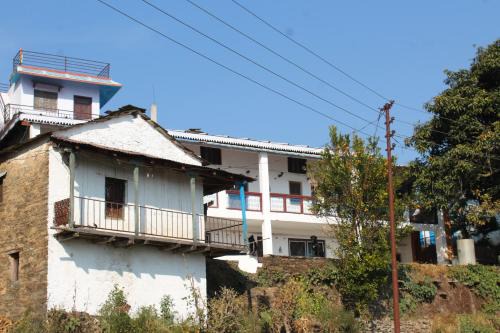 Lansdowne House | Swami Rama Initiative
