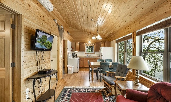 Fergus Falls Cabin | Swan Lake Resort & Campground - Lakeside Cabin #2