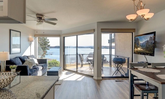 Hot Springs Condo | Sweet Lake Get Away in the Heart of Hot Springs