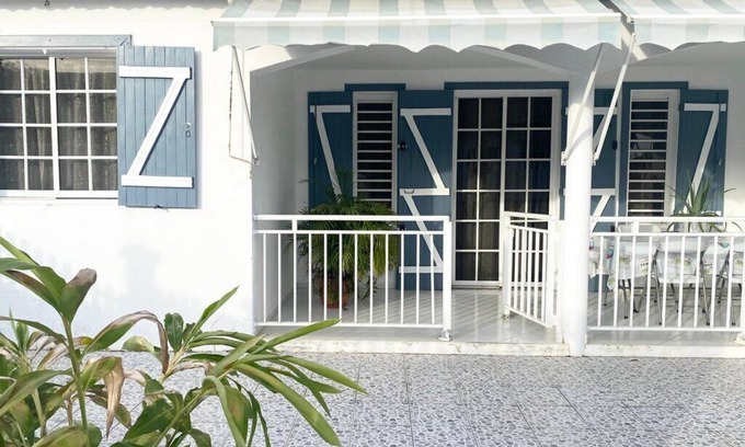 Sainte-Rose House | Sweet N'est Villa