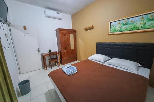 Tuban Hotel | Syafa Homestay Syariah Mitra RedDoorz