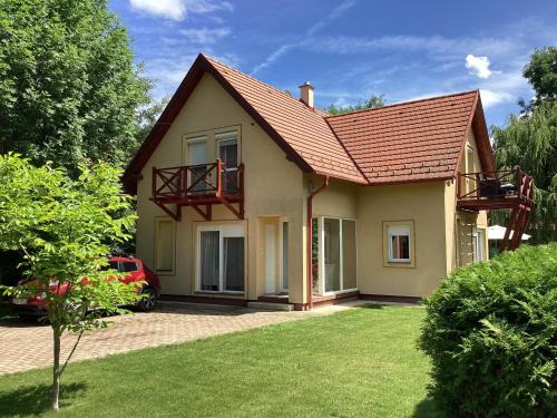 Szigliget House | Szigliget Strand mellet levő, csendes, kényelmes ház