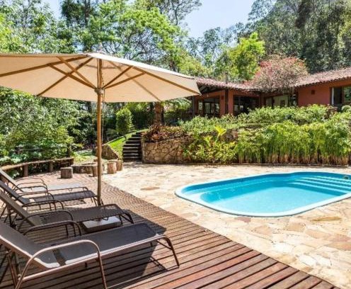 Araras House | Tékinfin, você chegou! Lindo sítio em Secretário!
