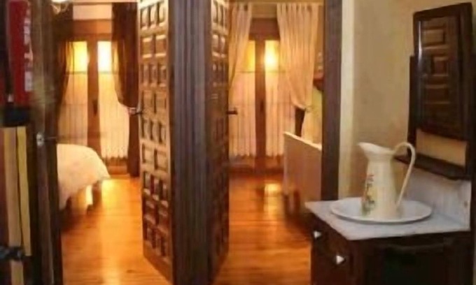 Quintanilla del Agua y Tordueles Cottage | Tía Rosa Rural Cottage for 10 people category 4 stars