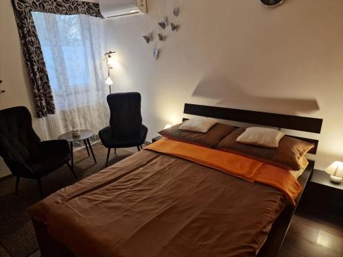 Tata Apartment | Tóvárosi apartman