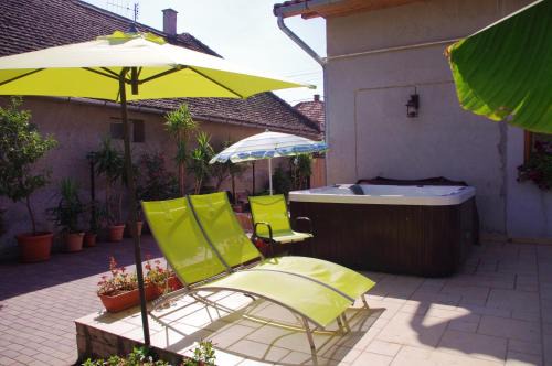 Baja House | Tölgyfakuckó apartman