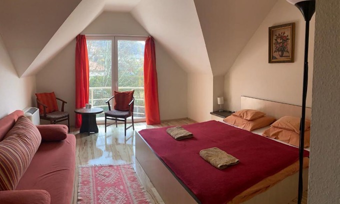 Pilisjaszfalu Bed & Breakfast | Tündérszikla Panzió