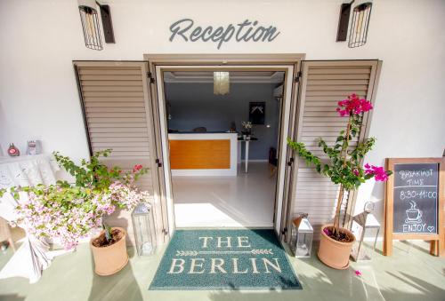 Asprovalta Apartment | T H E BERLIN Studios and Suites