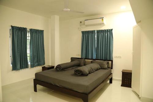 Parthasarathy Puram Apartment | T Nagar 1BHK Studio Shopping Cntrl - G3 Tulsi
