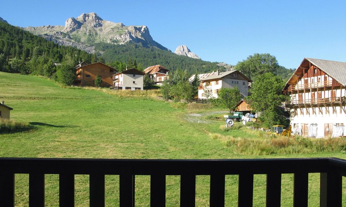 Le Sauze Apartment | T2 apartment with panoramic mountain views, Le Sauze 1400